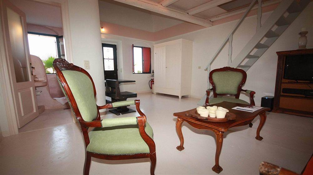 Lava Suites & Lounge Тира Экстерьер фото